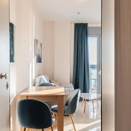 Апартаменты Georgia Seaview α2 *